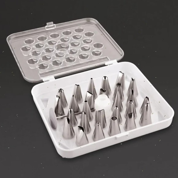 Vogue Cake Decorating 26 Assorted Tube Set